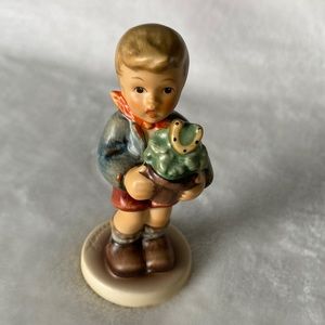 Hummel little Boy Standing